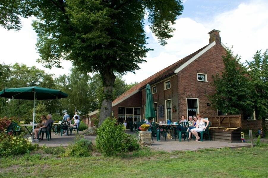 H.R. de Staakenborgh Hotel Bourtange Buitenkant foto